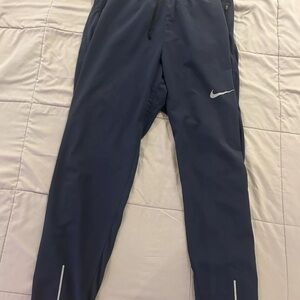 Nike Men's Gray Athletic Pants